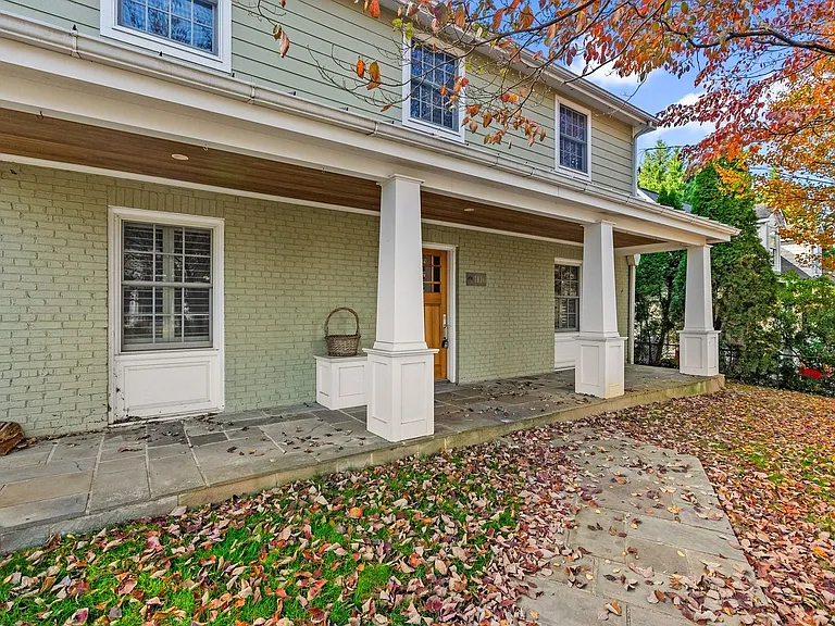 4116 Warner St — Photo 37