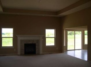 55549 Snead Dr, Macomb, MI 48042