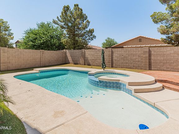 4th image of 456 E PALOMINO Way