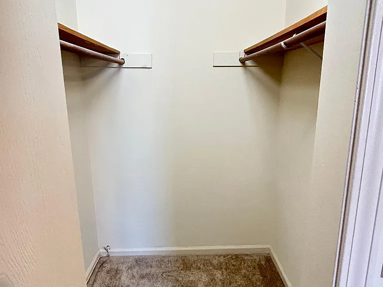 807 Rainbow Dr — Photo 10