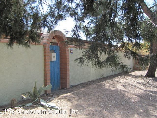 1st image of 646 N Stewart Ave