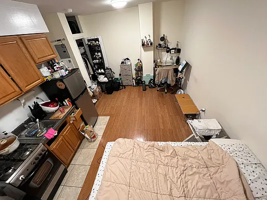 Rented by R & E Real Estate Management Co Inc | media 17