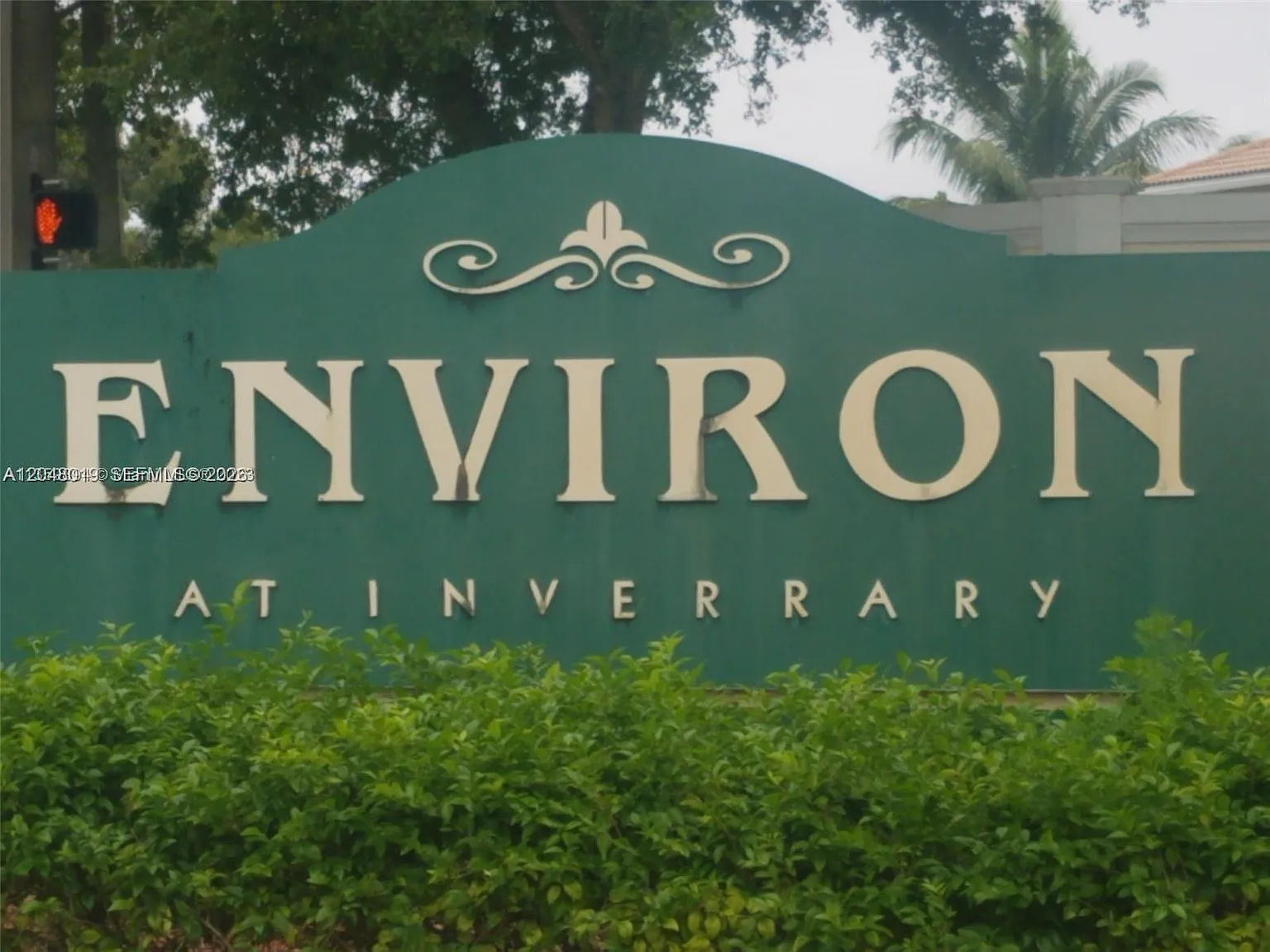 Environ I Condo 9 — Photo 3