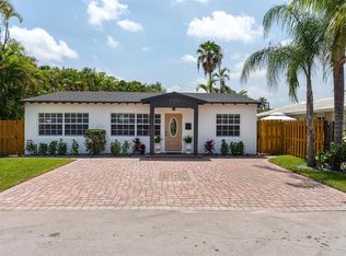 739 NE 17th Rd, Fort Lauderdale, FL 33304