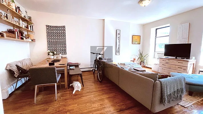 Rented by ZealEstate Group Inc | media 3