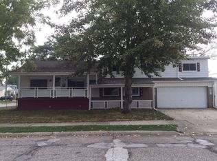18670 Meier St, Roseville, MI 48066