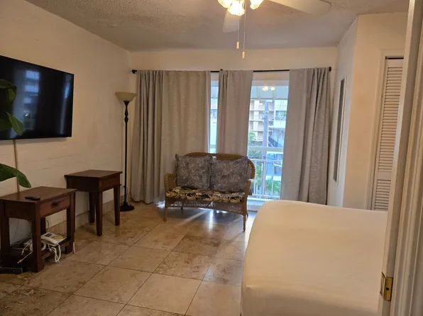 240 Liliuokalani LLC