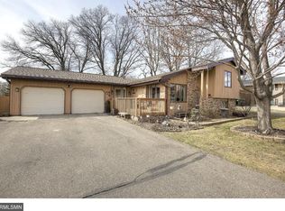 42 98th Ln NW, Coon Rapids, MN 55448