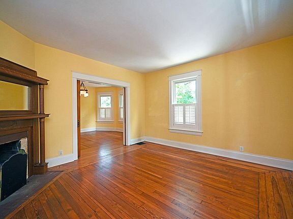 5th image of 618 Worthington Ave
