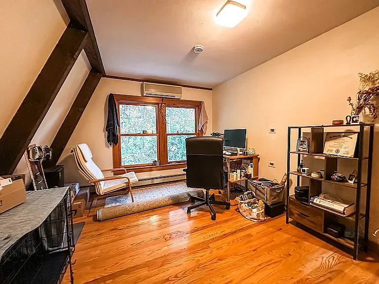 310 Salem St — Photo 27