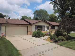 4416 Dempster Ave, Rockford, IL 61108