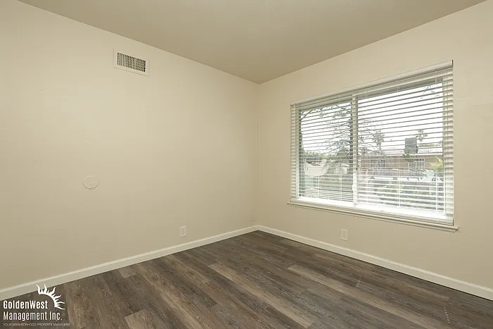 4729 Monaco Rd — Photo 23