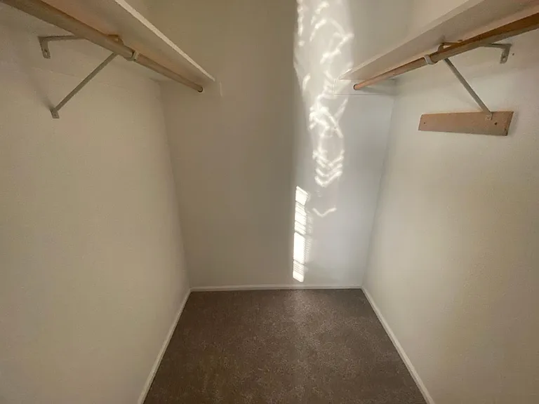 Newly remodeled 3 bedroom Townhouse near Gateway — Photo 10