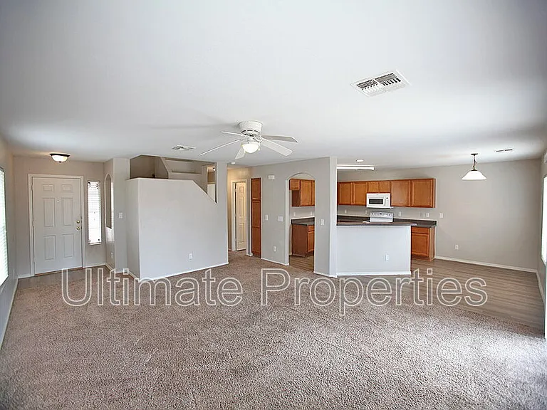 21983 W Gardenia Dr — Photo 5