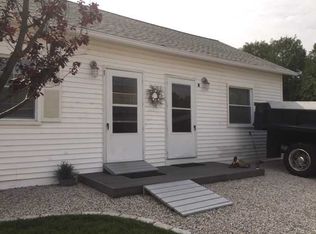 4285 Old Post Rd, Charlestown, RI 02813