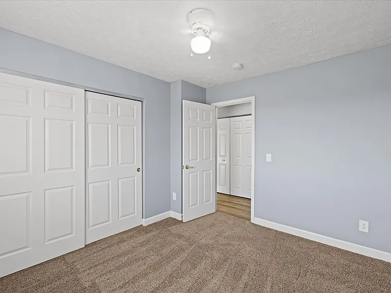 Cross Lake Apartments — Photo 141