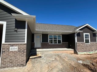 2334 E Honeygold Ct, Appleton, WI 54913