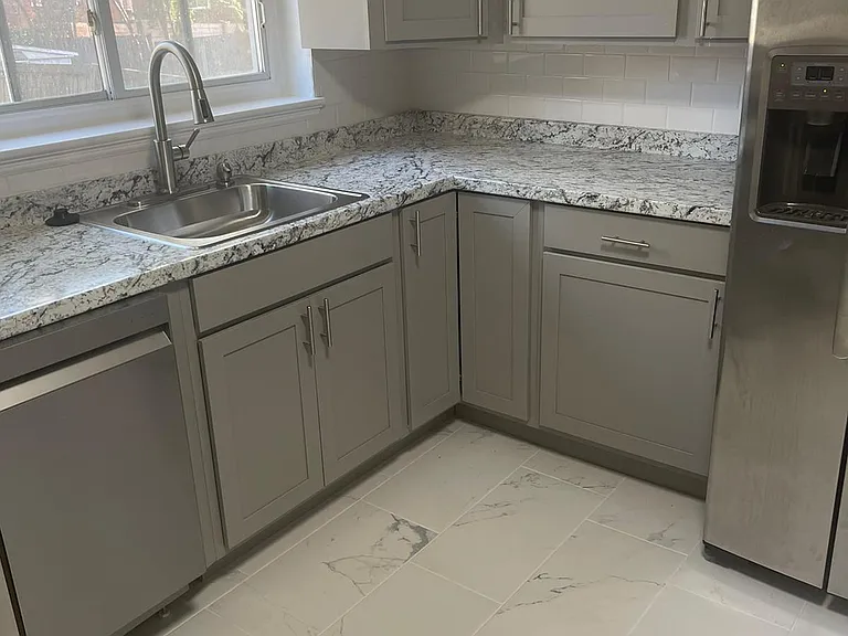 4016 Murdock St — Photo 2