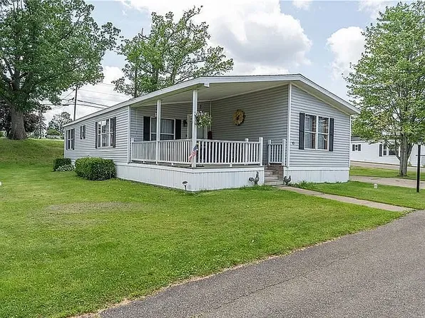 10 Hickory St, Bath, NY 14810