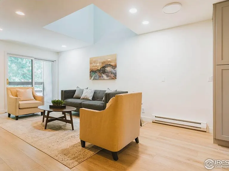 208 Pearl St #H — Photo 6