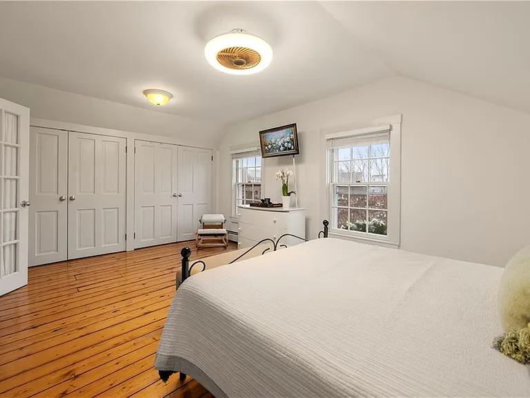35 Marsh St — Photo 18