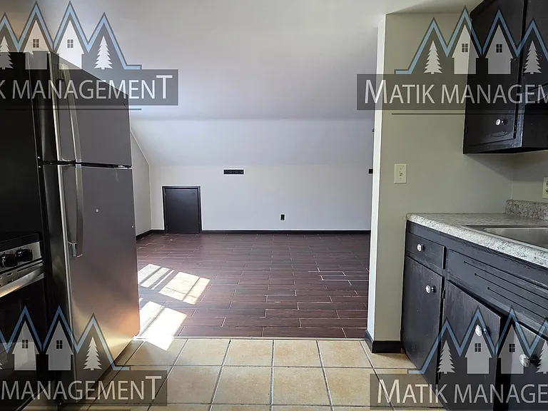 1644 1st Ave NE #2 — Photo 15