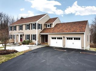 14 Amsher Rd, Woodstock, CT 06281