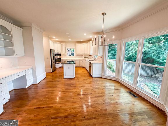 2nd image of 1984 Charrwood Ct
