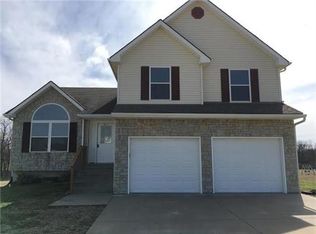 8211 SE 203rd St, Lawson, MO 64062