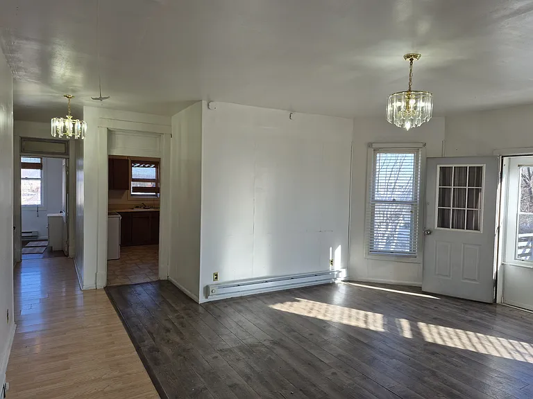 1203 Bank St #1/2 — Photo 6