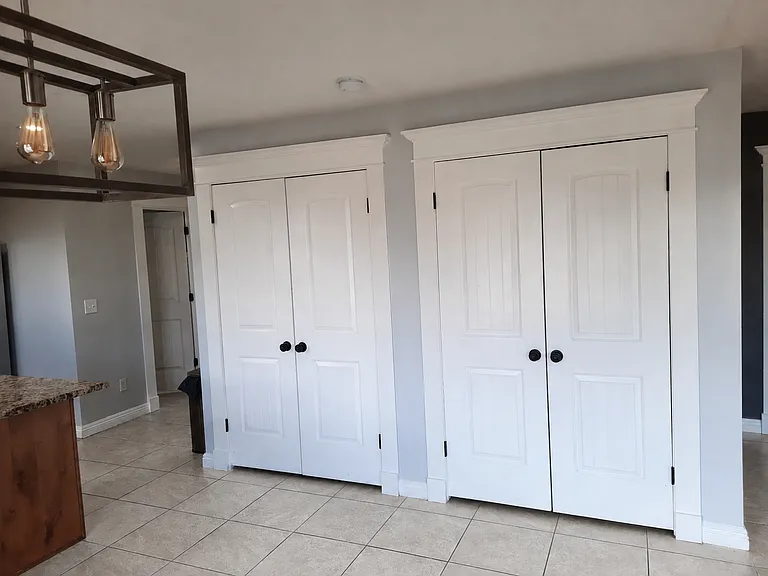 Double Pantry!