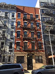 418 East 74th Street in Lenox Hill