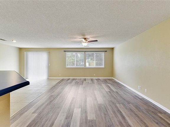 3rd image of 1609 Jerusalem Dr