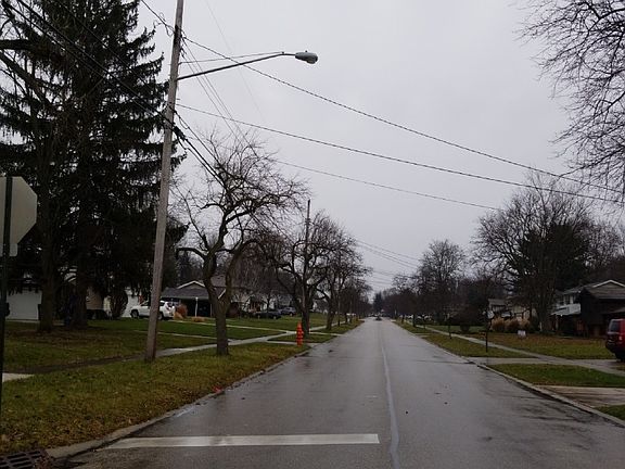 5th image of 5261 Berkshire Dr