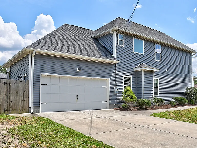 1500 Kingston Ave — Photo 45