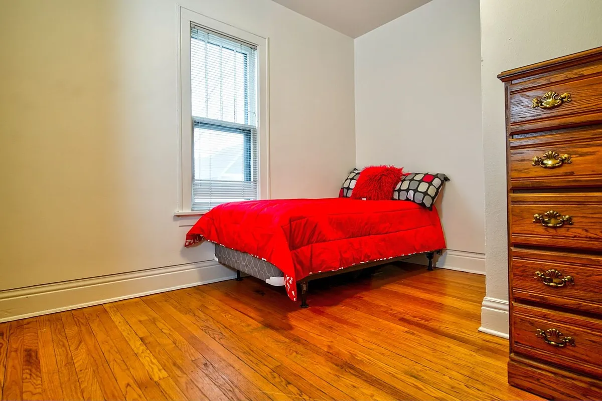 Building Photo - 212-214 N Blount St