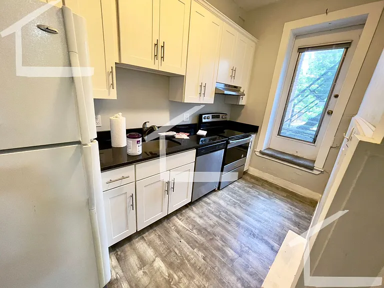 1716 Beacon St #MR3 — Photo 8