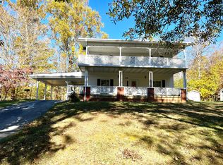 226 N 6th St, Williamsburg, KY 40769