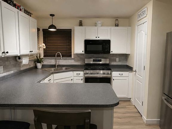 5th image of 797 Middle Canyon Ct