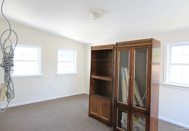 99 Electric Ave #2 — Photo 8