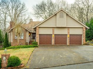 8256 Mill Race Dr, Ooltewah, TN 37363