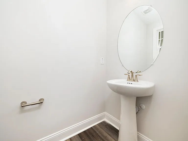729 Cormiche Ln — Photo 14