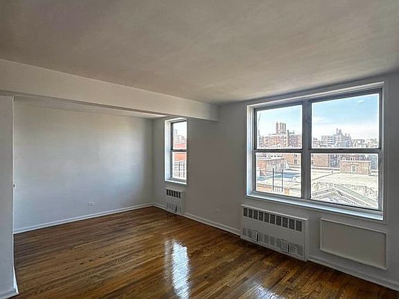 4th image of 88-35 164th St #6SL