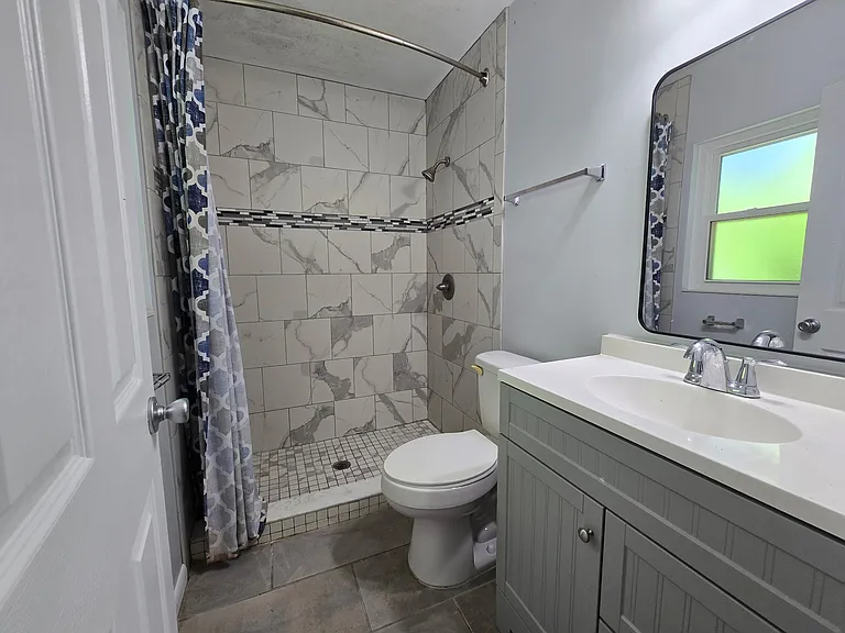 507 Lake Lulu Dr N — Photo 13