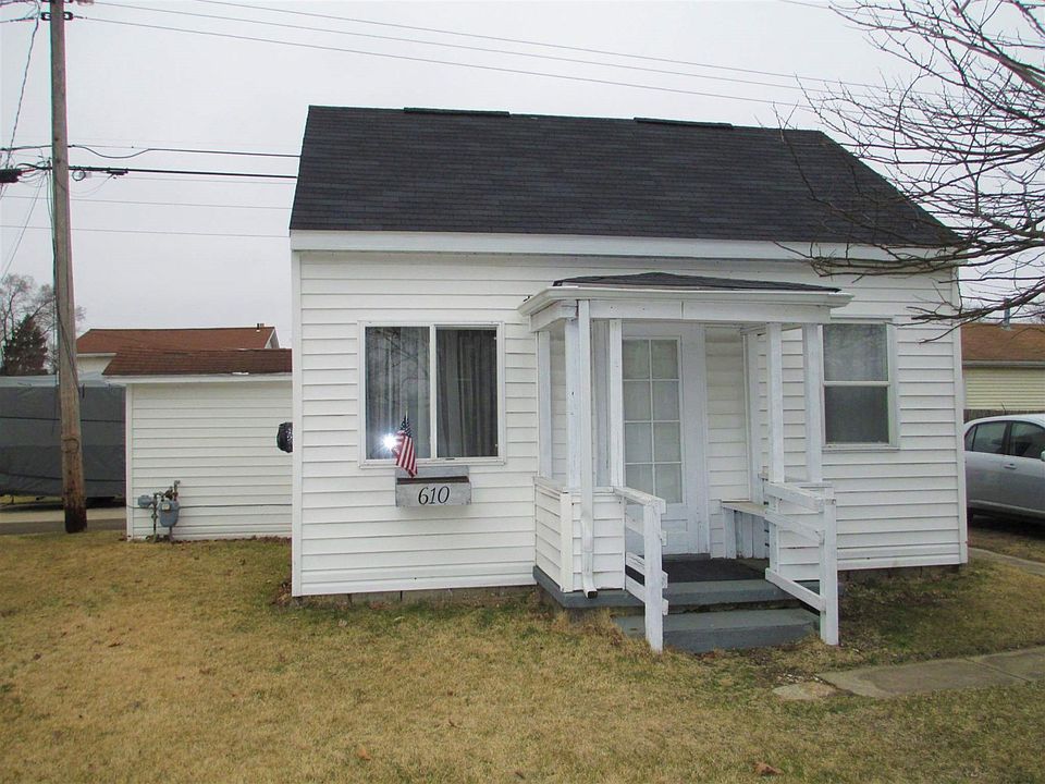 1st image of 610 W Marion St