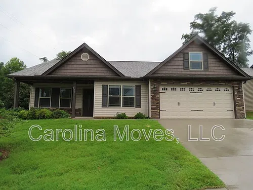 105 Dellwood Dr Photo 1
