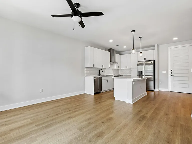 3101 Govalle Ave #212 — Photo 6