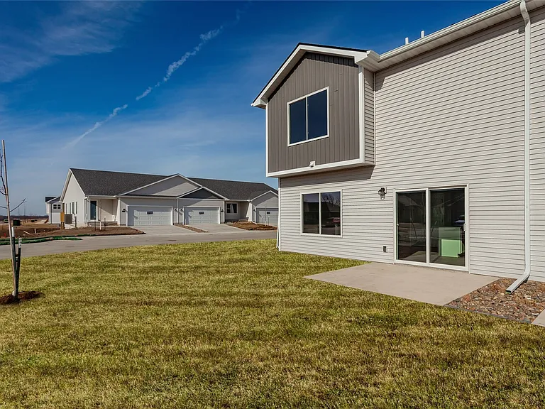 6129 Tungsten Dr — Photo 19