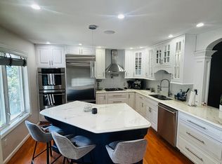4 Hillcrest Ave, Pleasantville, NY 10570