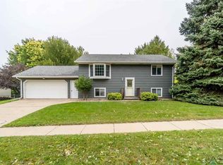 731 N Montgomery Ct, Sioux Falls, SD 57103